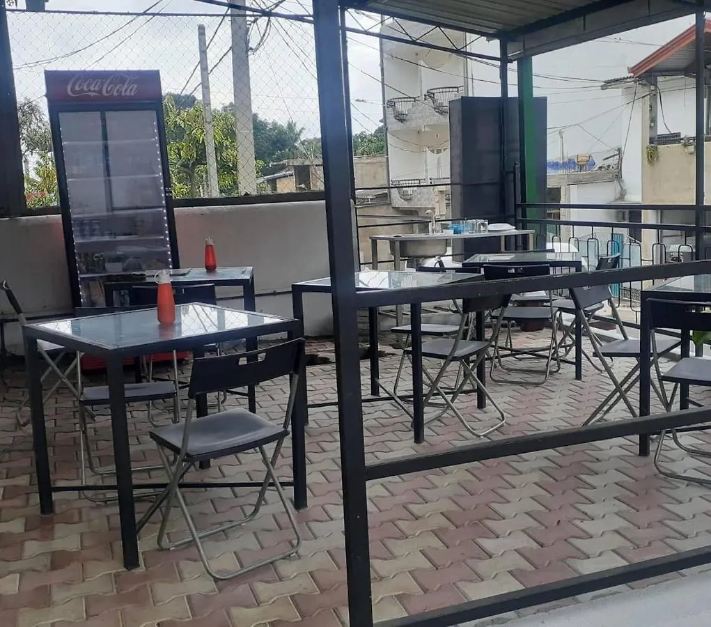 Spice & Herb Rooms & Food Κάντι