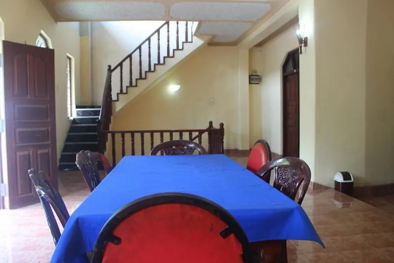 Spice & Herb Rooms & Food Κάντι